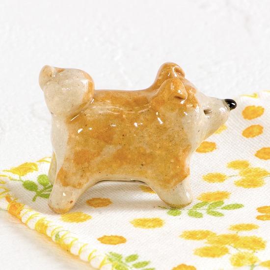 豆屋　箸置き（秋田犬　仔犬　立ち）の画像