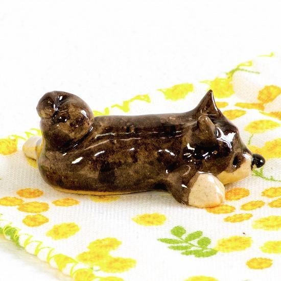 豆屋　箸置き（柴犬　ゴマ　ふせ）の画像