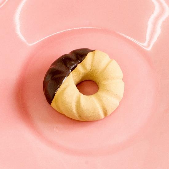 イホシロ窯　箸置き（フレンチクルーラー　チョコ）の画像