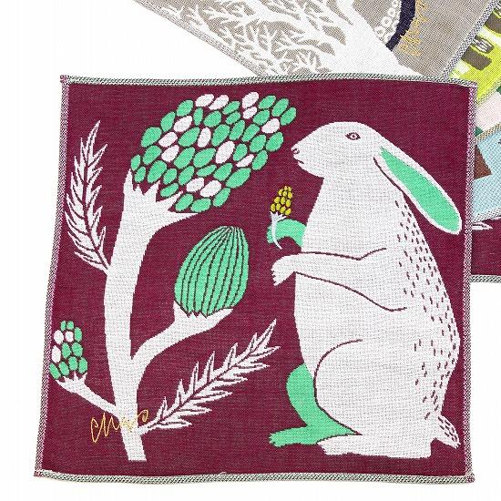 moritaMiW　３重ガーゼハンカチ（平原の花のウサギたち）の画像