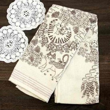 うすい　かるい　ながい　タオルてぬぐい（猫の庭）の画像