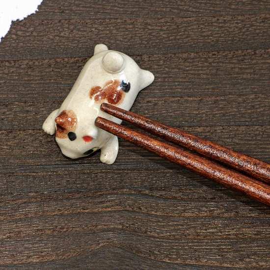 豆屋　箸置き（仔ねこ　ミケ　ふせ）の画像