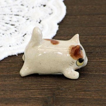 豆屋　箸置き（仔ねこ　ミケ　ふせ）の画像