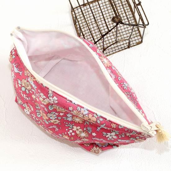 Laflor 舟形ポーチ　リバティ風　森の動物　ピンクの画像