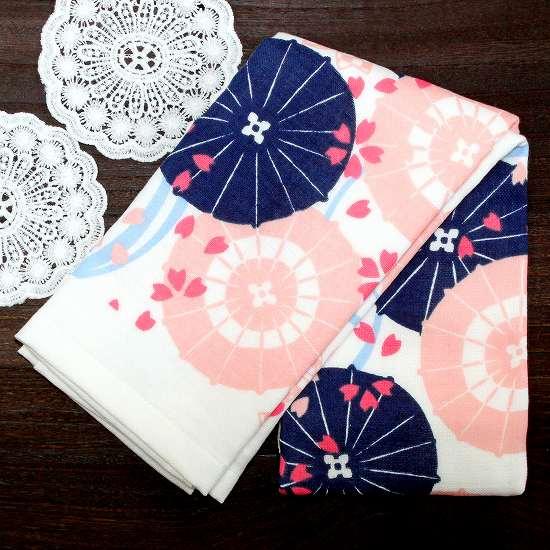 さいか　ガーゼたおる（桜と傘）の画像