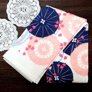 さいか　ガーゼたおる（桜と傘）の画像