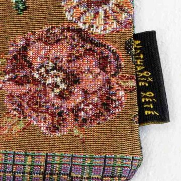 ナタリー・レテ　フラットポーチ（Lucky cat）の画像