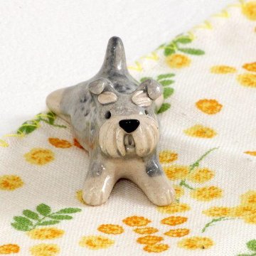 豆屋　箸置き（ミニチュアシュナウザー　ソルト＆ペッパー　ひらめ寝）の画像
