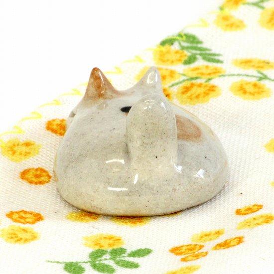 豆屋　箸置き（平たい動物　ねこ　ミケ）の画像