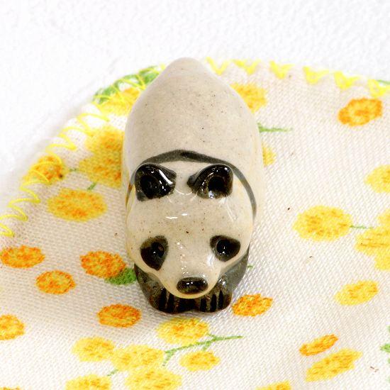豆屋　箸置き（パンダ　うつぶせ　まっすぐ）の画像