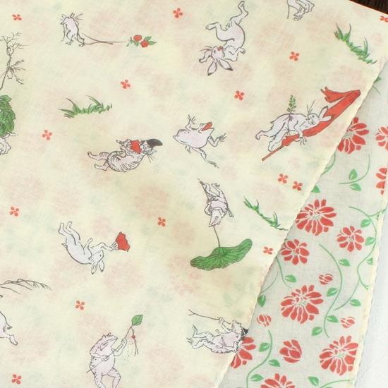 京都くろちく　両面ガーゼてぬぐい（戯画と蔓花）の画像