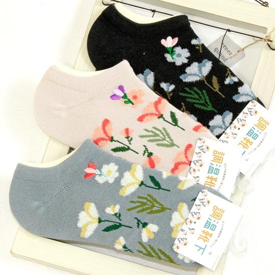 Plus Vanilla スニーカーソックス（モール北欧花柄 花刺繍）の画像