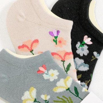 Plus Vanilla スニーカーソックス（モール北欧花柄 花刺繍）の画像