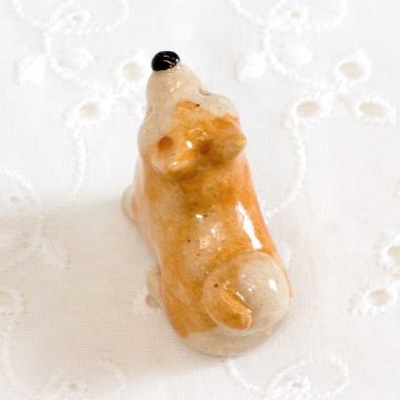 豆屋　箸置き（秋田犬　おすわり）の画像