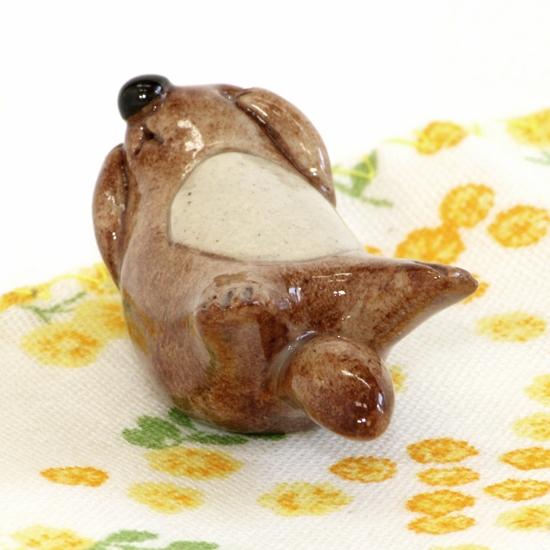 豆屋　箸置き（ラッコ　よこ）の画像