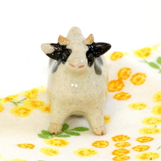 豆屋　箸置き（牛　四つ足）の画像