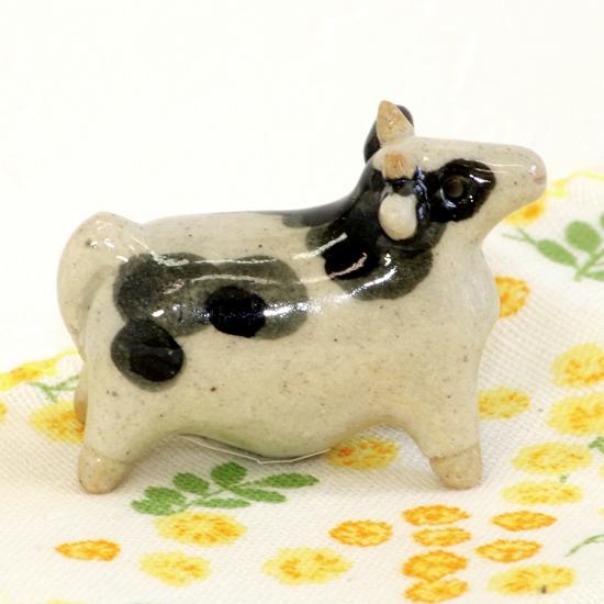 豆屋　箸置き（牛　四つ足）の画像