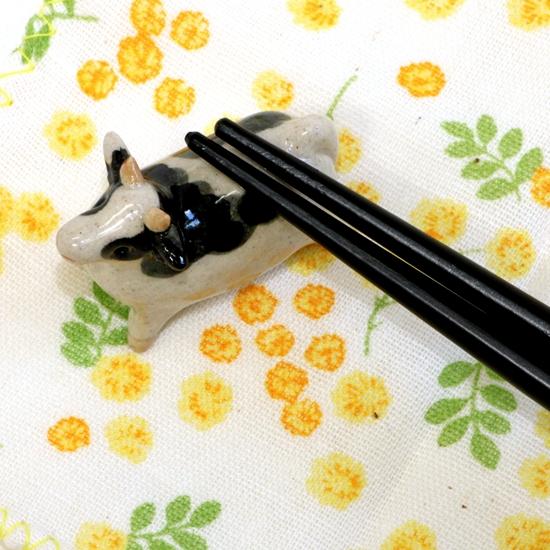 豆屋　箸置き（牛　四つ足）の画像