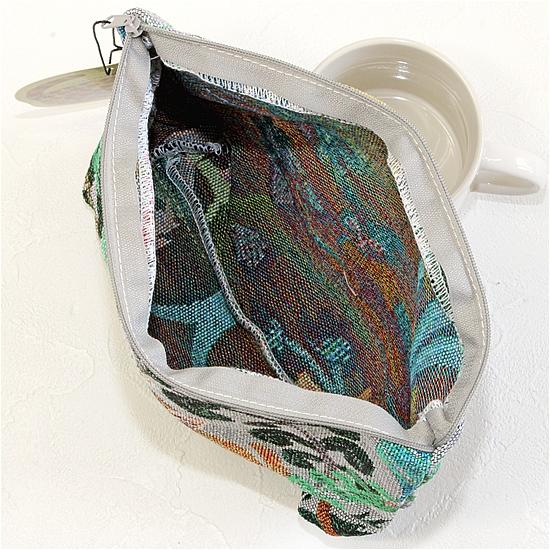 松尾ミユキ　トラベルポーチ（Two cats）の画像