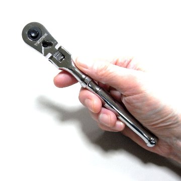 TEKTON コンパクトヘッド首振りラチェットハンドルの画像