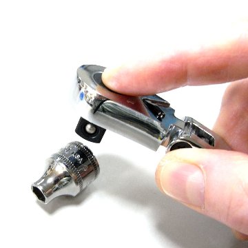 TEKTON コンパクトヘッド首振りラチェットハンドルの画像