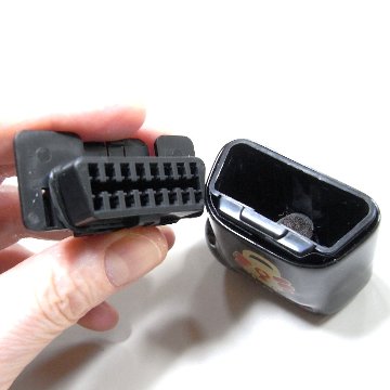 OBD2ポート用ロック　盗難防止　セキュリティの画像