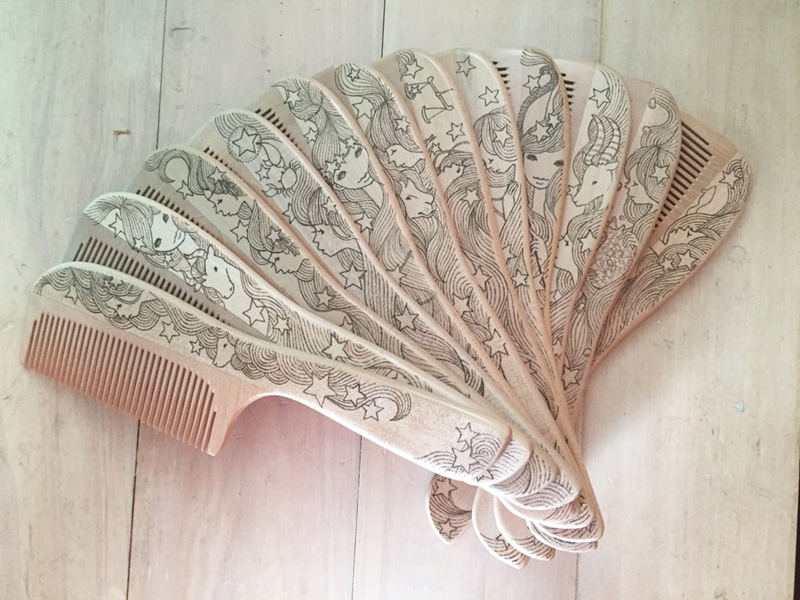 【秋の夜長と12星座】椿櫛・焦がし絵～kaeruru presents～  の画像