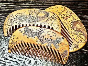 【お盆企画】焦がし櫛 番外編『鯰焦がし櫛』～令和七年版～の画像