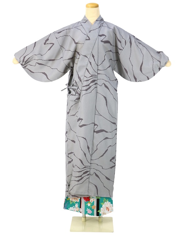おしゃれ着物コート（刺繍入り）衣織 10-B 灰の画像