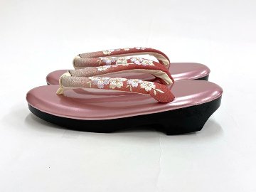 ウレタン草履（刺繍）[22]  Fサイズ 23.0~23.5cm の画像