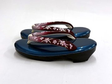 ウレタン草履（刺繍）[24]  Fサイズ 23.0~23.5cm の画像