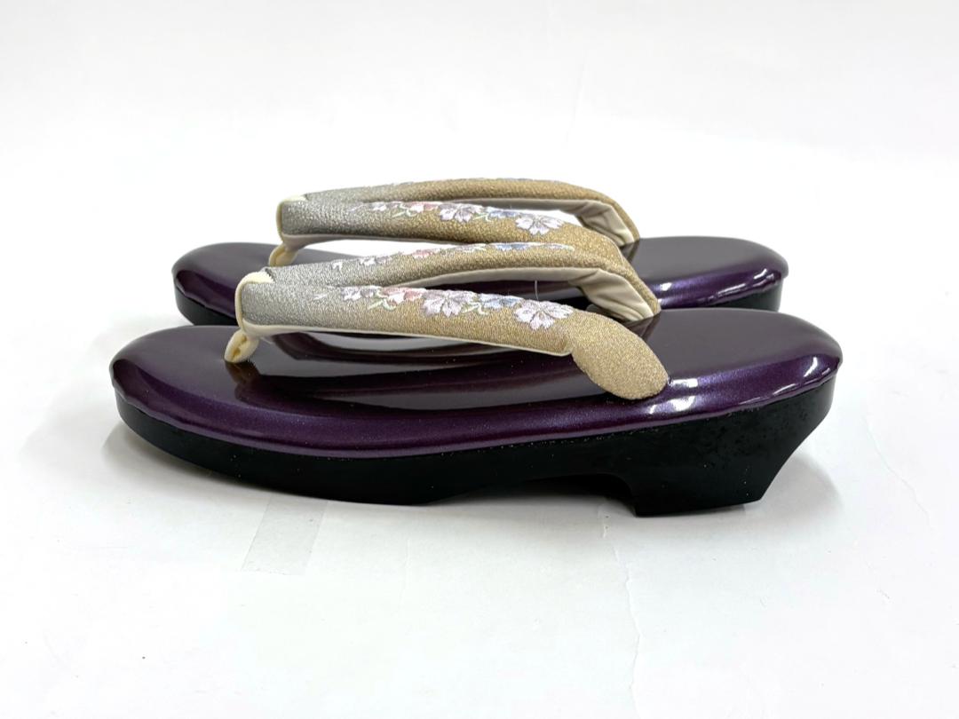 ウレタン草履（刺繍）[26]  Fサイズ 23.0~23.5cm の画像