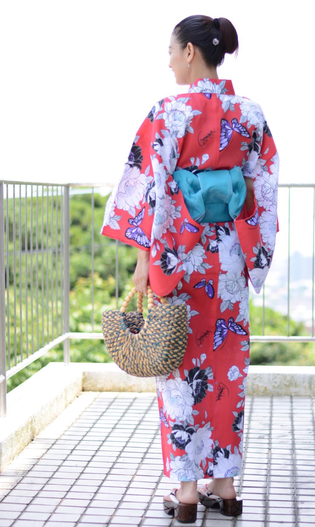 帯が選べる! (衿あり) 浴衣〈華蝶/赤〉　※浴衣単品 ¥13,200の画像