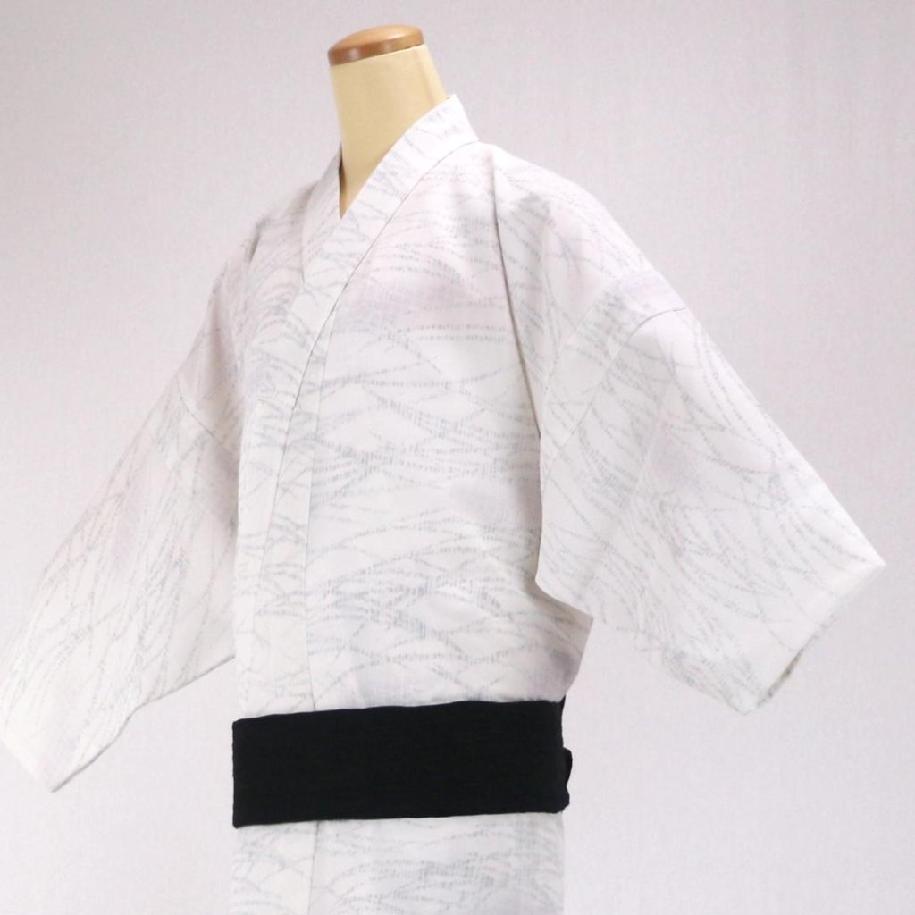 takeです❣️ 【着物と帯 時流】O25310◆仮仕立て 着物◆十三参り takeです❣️ 【着物と帯 時流】O25310◇仮仕立て 着物◇十三参り