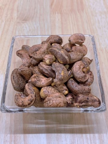 渋皮付カシューナッツ塩味　300ｇ（150g×2袋）【ジップパック入り】の画像