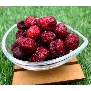 ノンオイルラトビア産クランベリー　100ｇ入り×2袋　【ジップパック入り】の画像