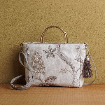 刺繍の茶礼バッグ　2way肩掛け Aの画像