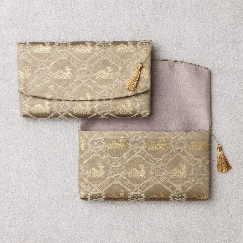 懐紙入れ44　有栖川鹿文　金の画像