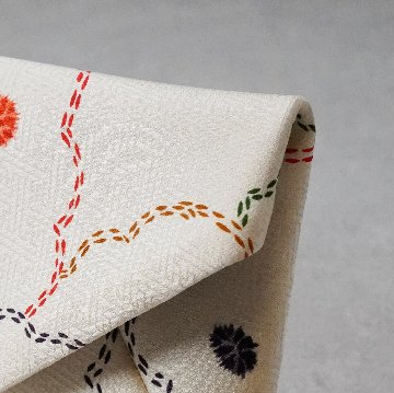 数寄屋袋25　綸子（りんず）　とび花柄の画像
