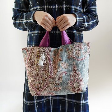 ペイズリートートバッグ うさぎチャームつき