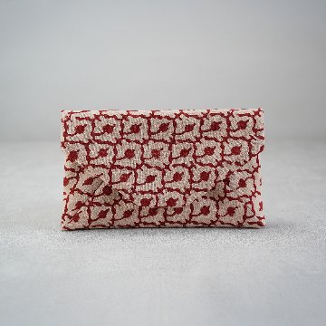 数寄屋袋34　高橋尚子さんのインド型押し更紗　蔓草文　赤の画像