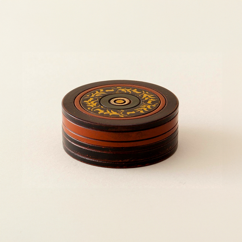 15 香合／振出（ふりだし）