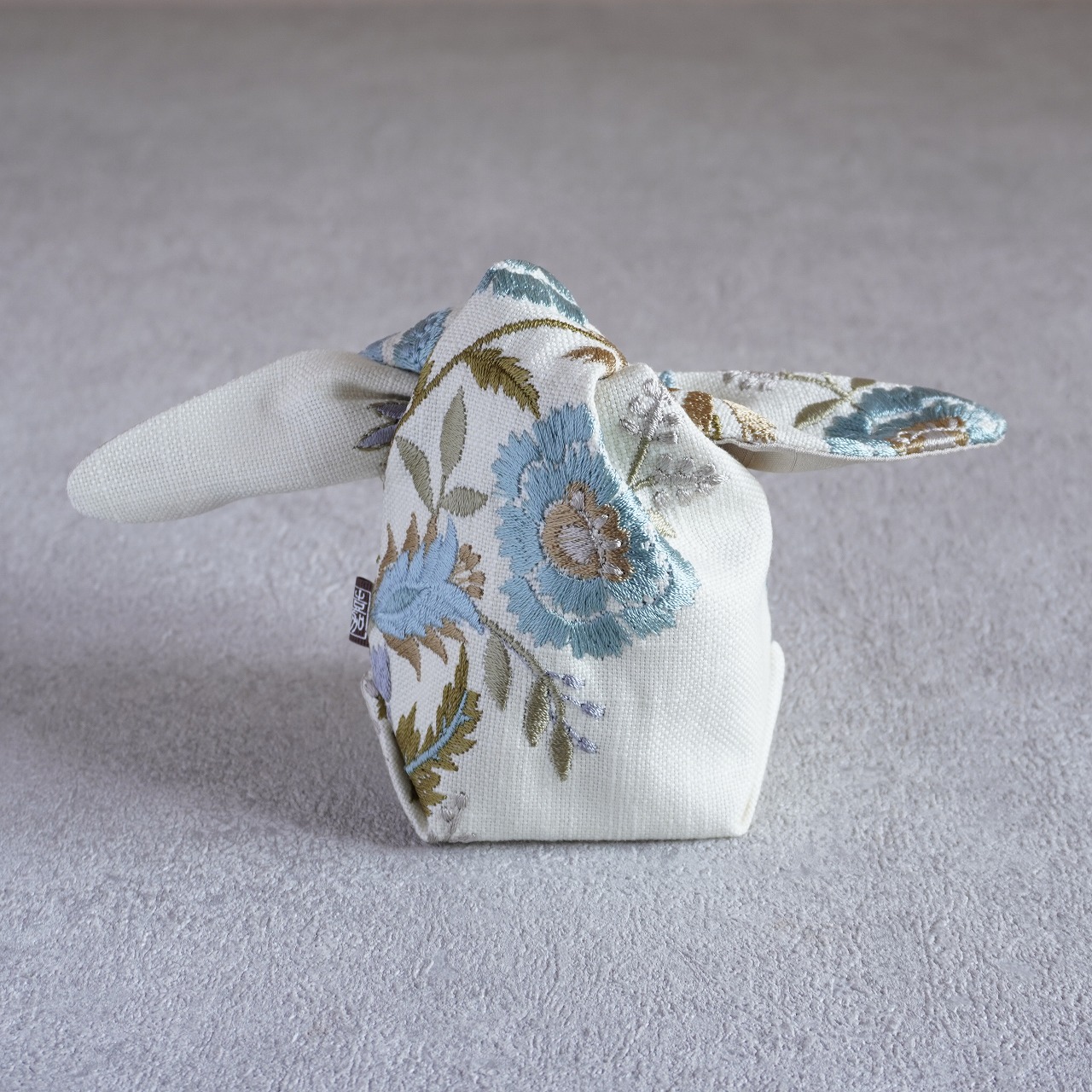 茶器袋　大津型51　刺繍　クリーム×アクアの画像