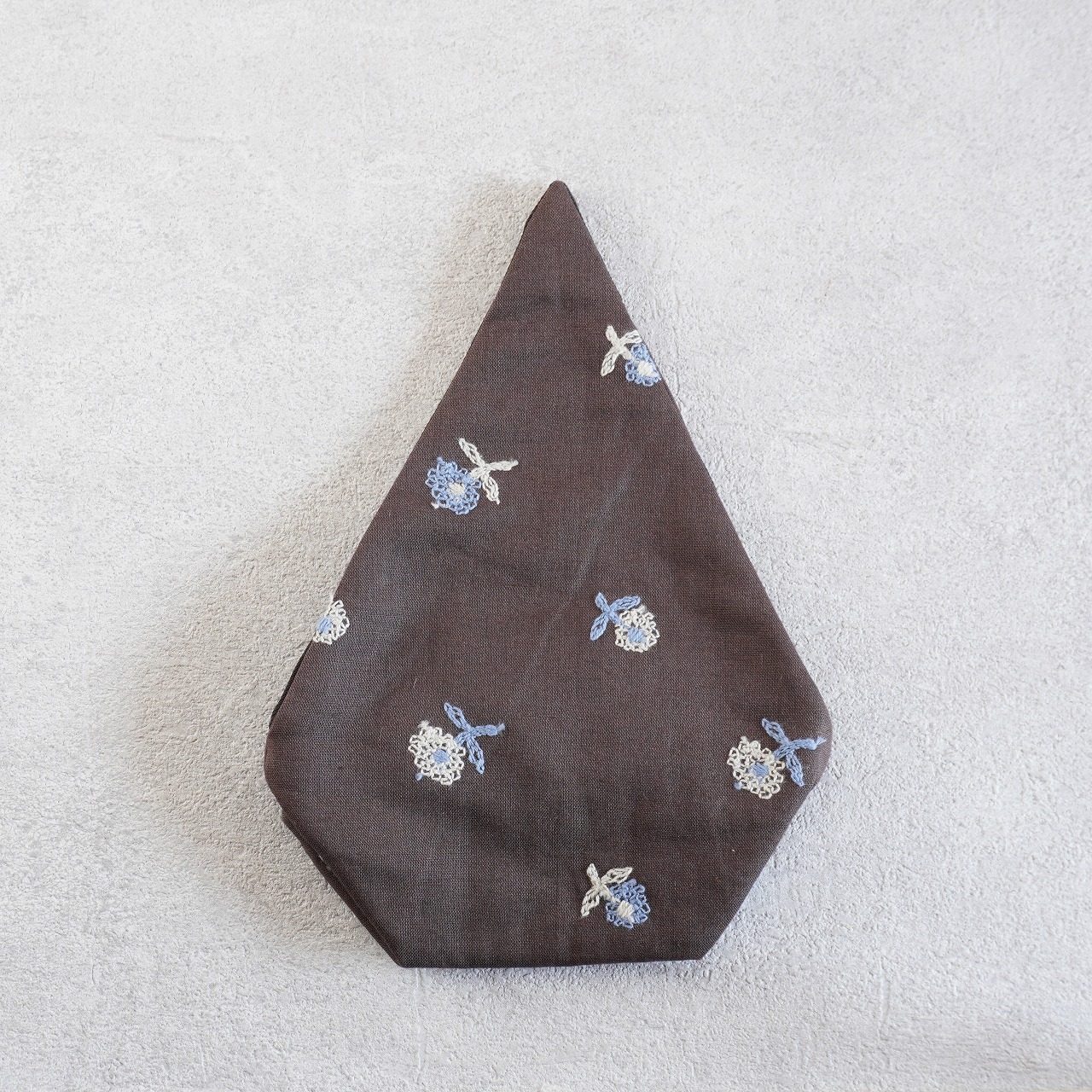 ふかふか茶碗袋S 82刺繍　茶の画像