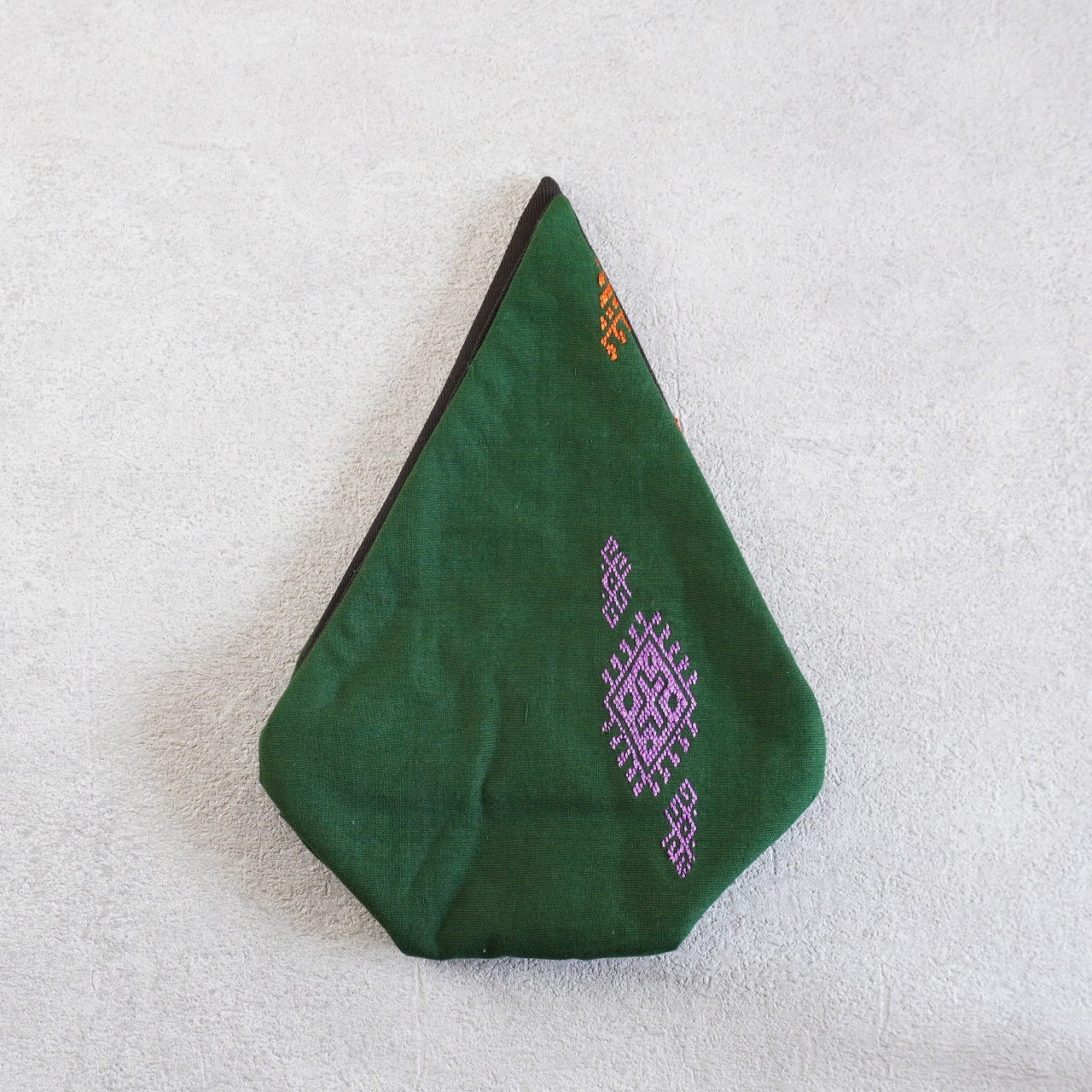 ふかふか茶碗袋S 84ミャンマー刺繍　緑の画像