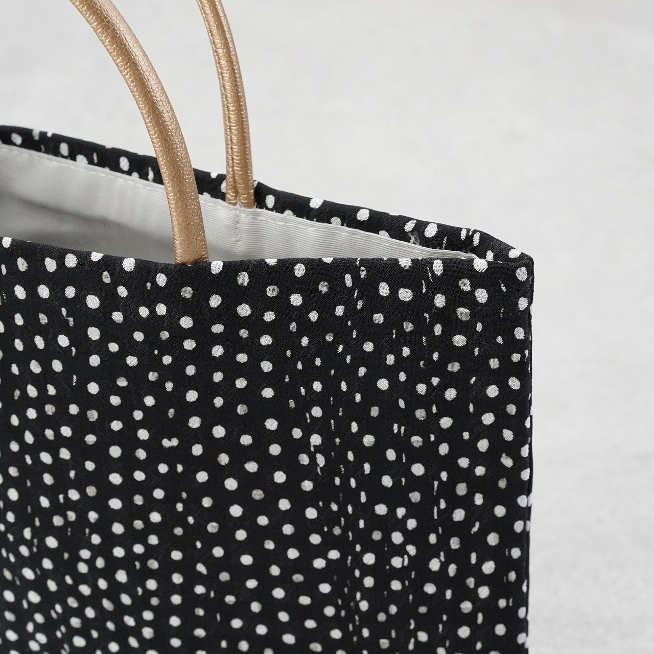 茶礼袋108　変わり水玉　黒白の画像