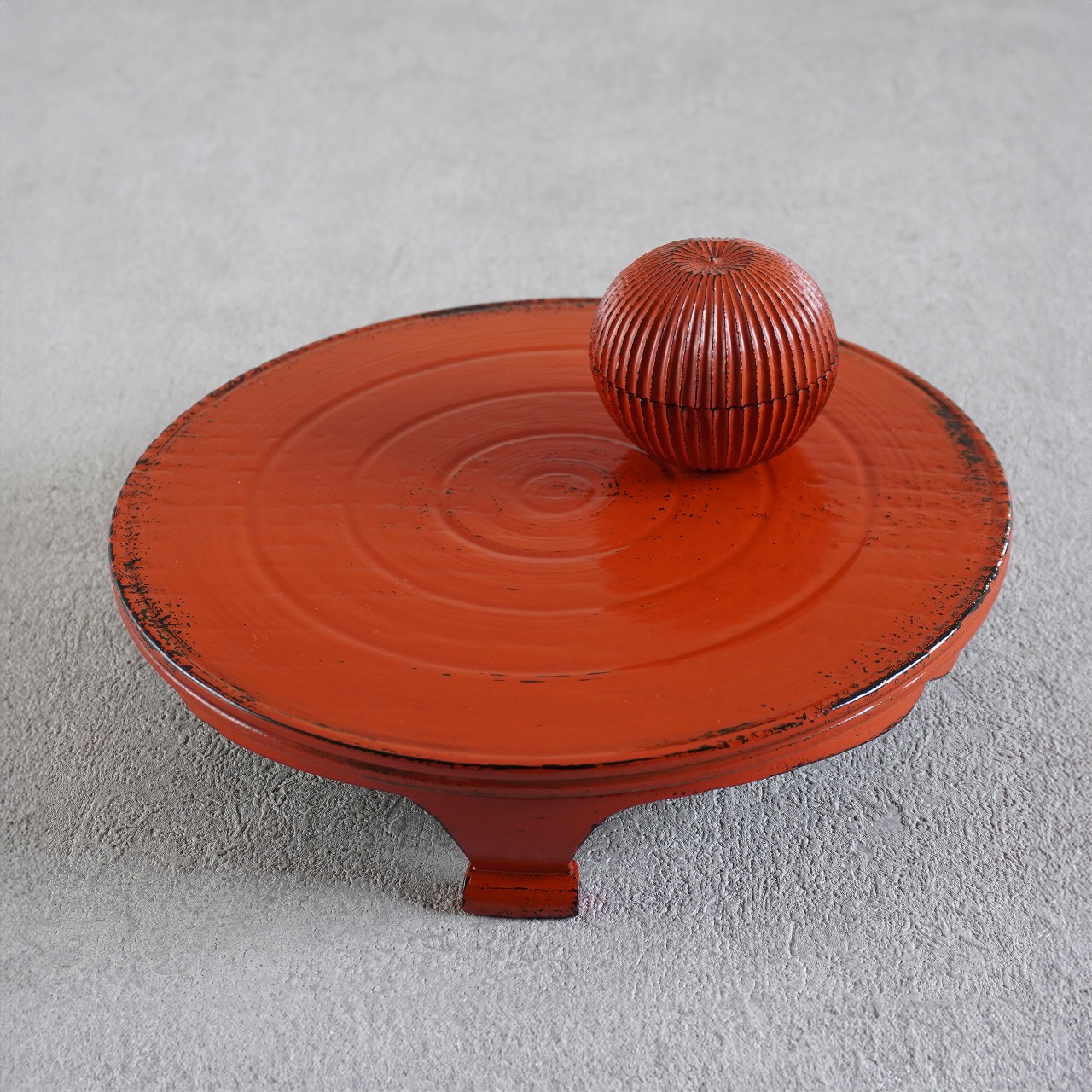 根来三つ足盤　6寸（18cm）の画像