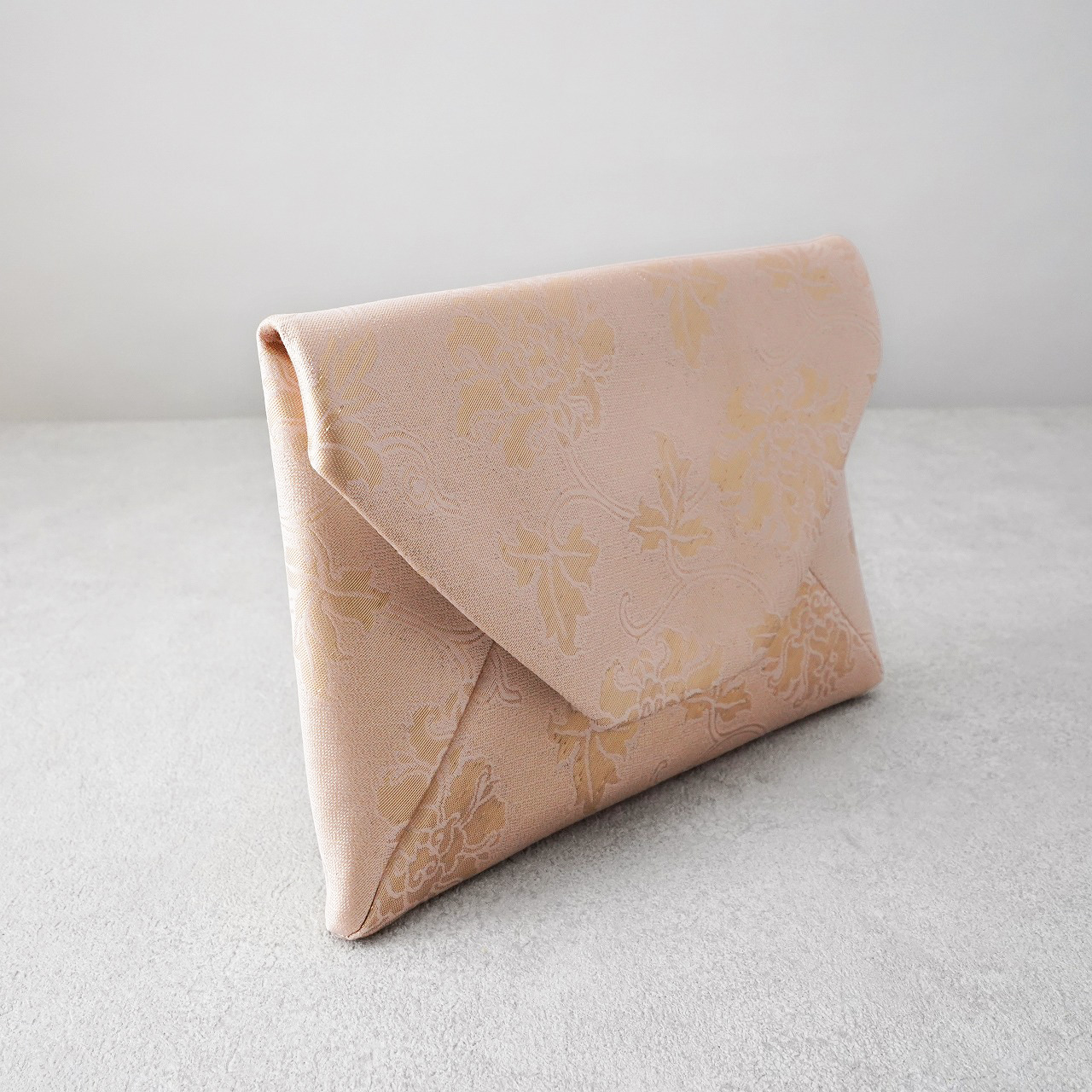 数寄屋袋36　大　二重蔓牡丹唐草文の画像