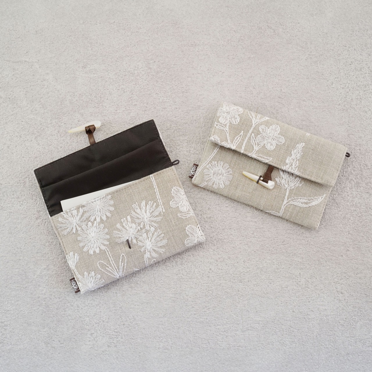 小茶巾入れ 30　刺繍の画像