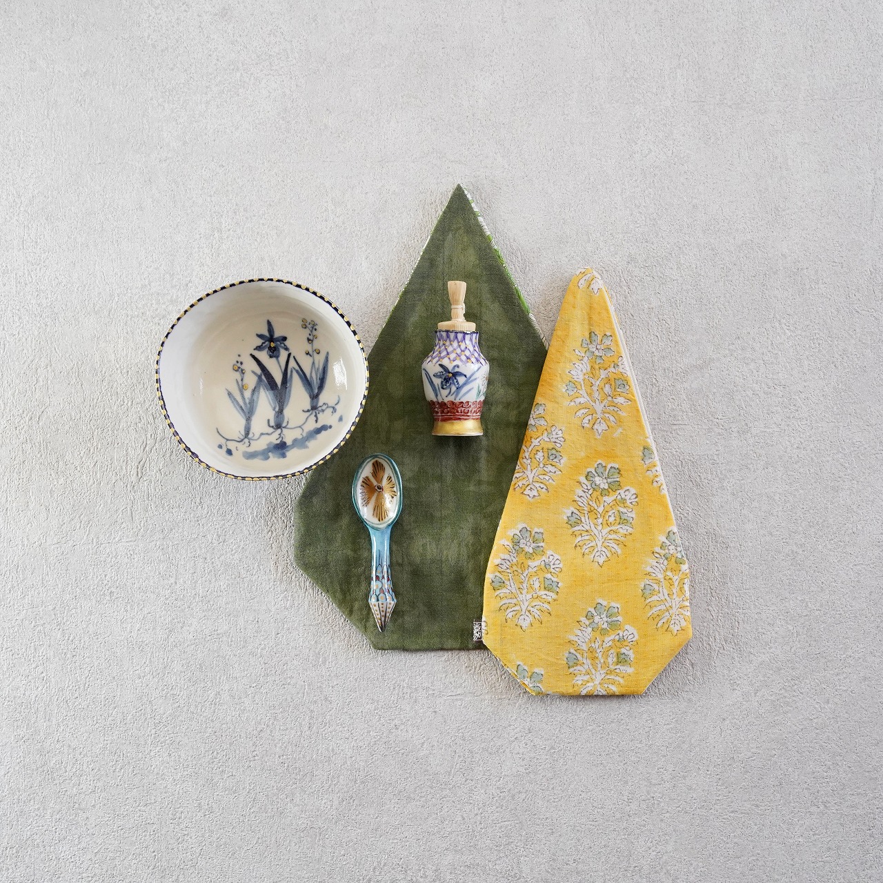 【限定１】つちやまり♡茶碗と振出と茶杓スプーンの茶籠　アイリス金彩の画像